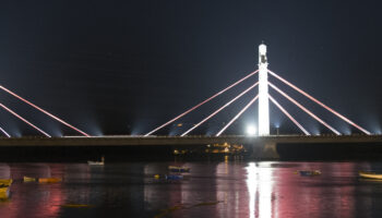 ARCA denuncia la contaminación lumínica en el puente de Colindres